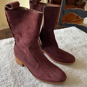 Suede boots